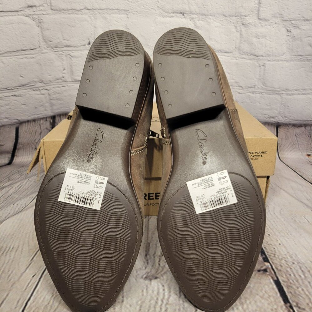 Clarks Women's Adreena Field Booties - Picture 9 of 9